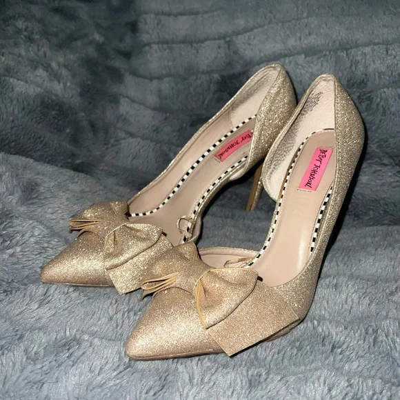 Betsey Johnson Sparkling Gold Heels with Bow - Picture 2 of 5